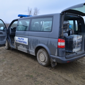 Doi ieșeni depistați transportând peste 7800