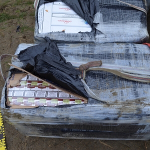 Doi ieșeni depistați transportând peste 7800