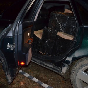 Ţigări de contrabandă, în valoare de peste 120.000
