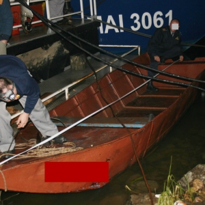 Focuri de armă pentru reţinerea a doi braconieri