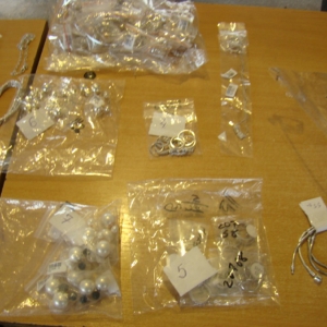 Peste patru kilograme de bijuterii nedeclarate, descoperite