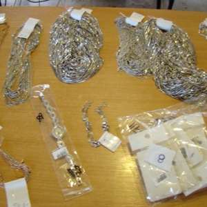 Peste patru kilograme de bijuterii nedeclarate, descoperite