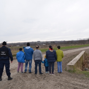 Şapte cetăţeni afgani opriţi la frontiera de nord