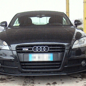 Autoturism în valoare de 25.000 de euro, căutat