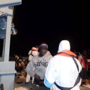 119 migranti care se aflau pe o barca gonflabila, in Marea