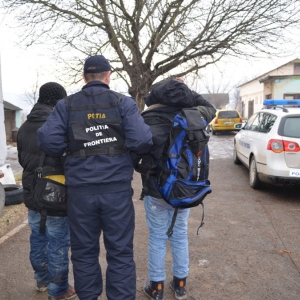 Doi srilankezi opriti la frontiera de nord