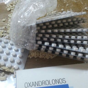 Substanţe anabolizante ascunse într-un borcan cu