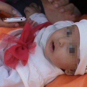 Zeci de copii şi femei salvate din apele Mării Egee de