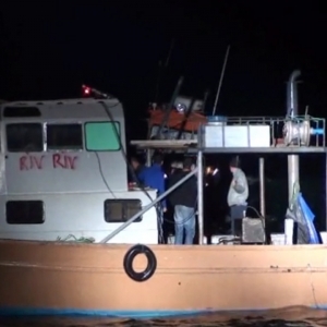 Pescador din Turcia surprins la braconat în Marea Neagră de nava Poliţiei de Frontieră MAI 0201