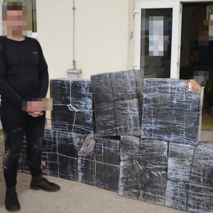 Focuri de armă pentru reținerea unor contrabandiști de țigări