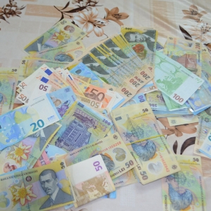 Grupare infracţională axată pe contrabandă cu ţigări, care acţiona în judeţele din sud-vestul ţării, destructurată