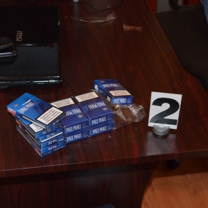 Grupare infracţională axată pe contrabandă cu ţigări, care acţiona în judeţele din sud-vestul ţării, destructurată