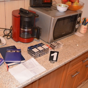 Grupare infracţională axată pe contrabandă cu ţigări, care acţiona în judeţele din sud-vestul ţării, destructurată