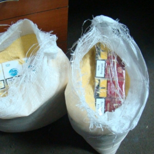 Peste 25.000 pachete ţigări confiscate de către poliţiştii de frontieră