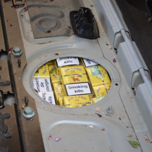 Mii de pachete de țigări de contrabandă depistate la frontiera de nord a României