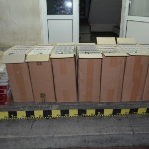 Focuri de armă pentru reţinerea contrabandiştilor de ţigări