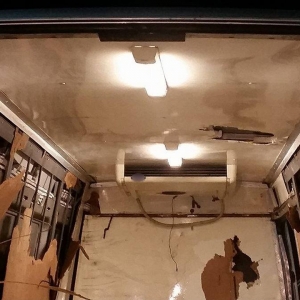 Zeci de mii de comprimate cu substanțe anabolizante, ascunse într-un microbuz