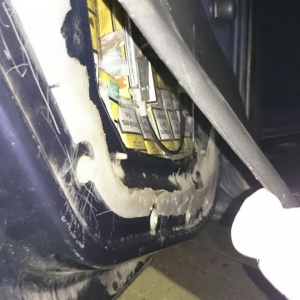 Aproximativ 12.500 pachete de ţigări de contrabandă, descoperite în mai multe autoturisme