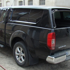 Nissan Navara furat din Franţa depistat în Botoşani