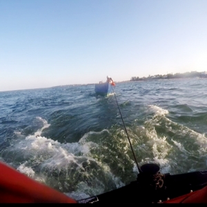 Trei bărbaţi care pluteau în derivă cu o barcă pe Marea Neagră,  salvaţi de poliţiştii de frontieră