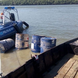 Furt de produse petroliere la Cernavodă