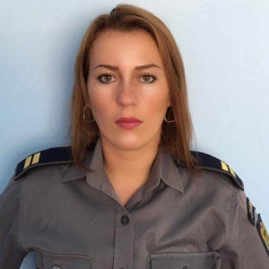 O poliţistă de frontieră a folosit arma din dotare pentru imobilizarea unui traficant de migranţi sârb