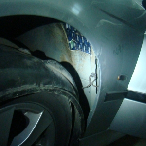 Trei autoturisme cu ţigări depistate la frontiera de nord