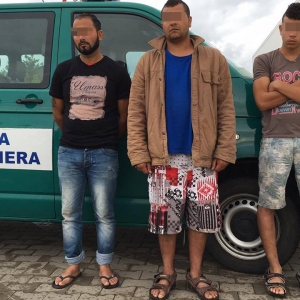 Şapte migranţi opriți la graniţa cu Serbia