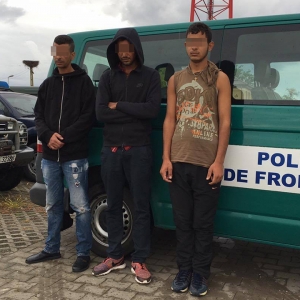 Şapte migranţi opriți la graniţa cu Serbia