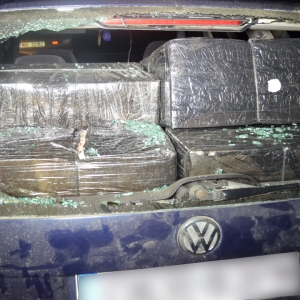 Cinci cetățeni români cercetați pentru