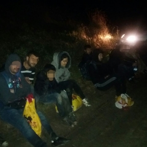 16 cetăţeni irakieni opriţi la malul Dunării