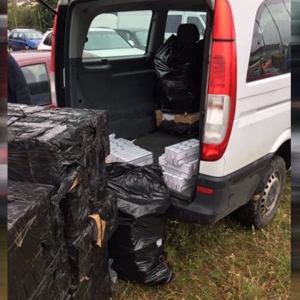 14.000 pachete de ţigări fără timbru fiscal, confiscate