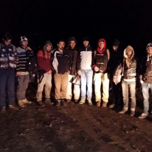 14 migranţi, opriţi la frontiera de sud-vest