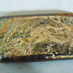 200.000 de euro și aproximativ 5 kg de metal galben,