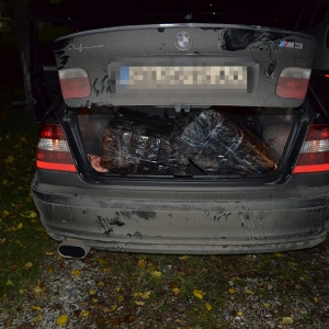 Urmărire pentru reținerea unui contrabandist de țigări