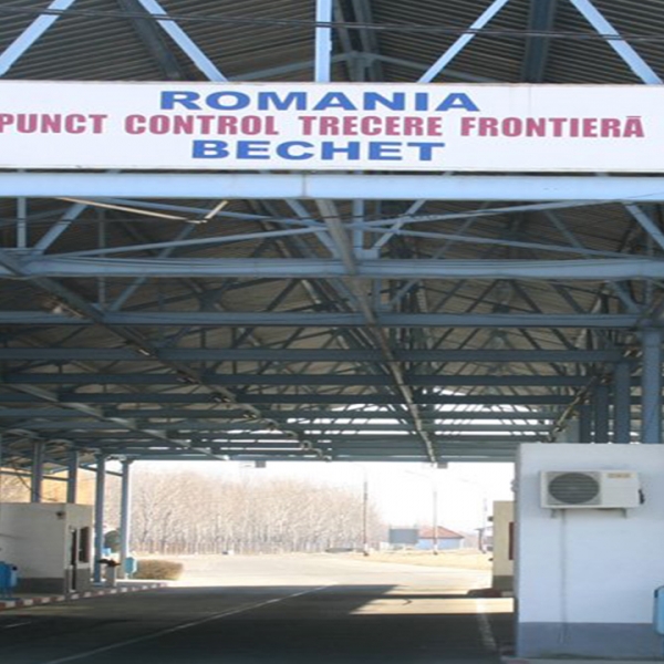 Cetățean albanez prins în flagrant în timp ce încerca să mituiască doi polițiști de frontieră