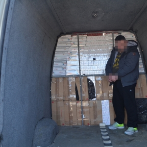 Ţigări în valoare de 445.000 lei confiscate la