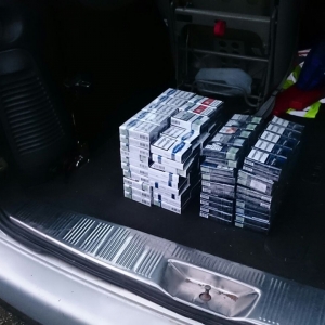 Cinci cetăţeni români cercetaţi pentru