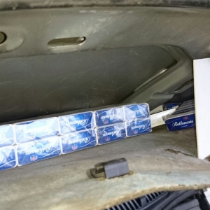 Cinci cetăţeni români cercetaţi pentru