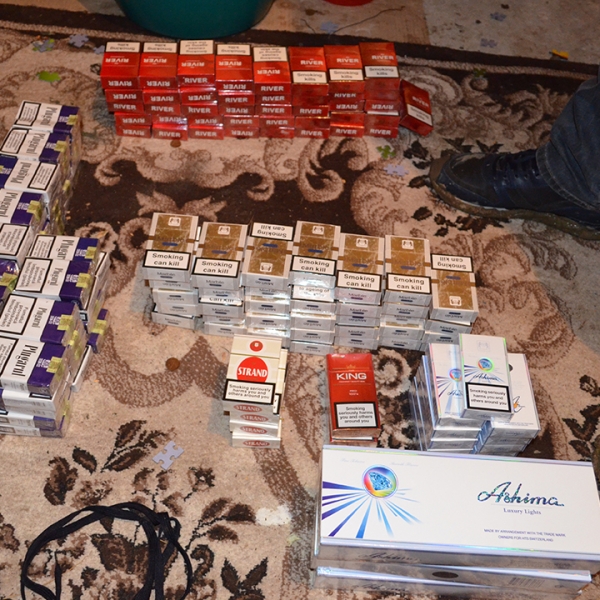 Grup infracţional specializat în contrabandă destructurat la Iaşi