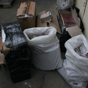 Grup infracţional specializat în contrabandă, destructurat la Iaşi