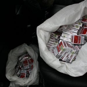 Grup infracţional specializat în contrabandă, destructurat la Iaşi