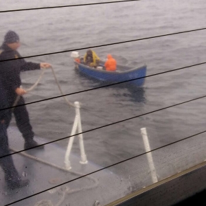 Pescari din Mangalia, rătăciți pe Marea Neagră, salvaţi de poliţiştii de frontieră constănţeni