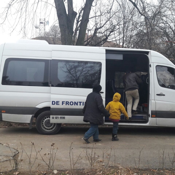 22 migranti, depistaţi de polițiștii de frontieră la granița de sud-vest