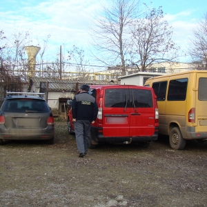 Grup infracţional specializat în contrabandă destructurat de poliţiştii de frontieră ieşeni