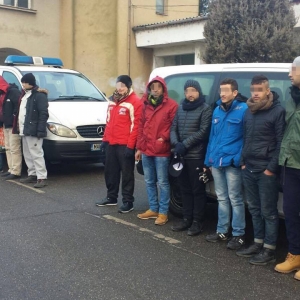 13 migranţi din Irak şi Siria care intenţionau să treacă ilegal frontiera, opriţi de poliţiştii de frontieră de la Borş