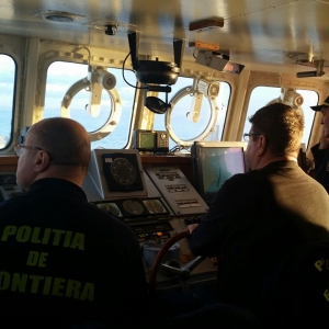 34 persoane salvate din apele Mării Egee de poliţiştii de frontieră români aflaţi în misiune FRONTEX în Grecia