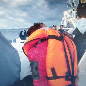 34 persoane salvate din apele Mării Egee de poliţiştii de frontieră români aflaţi în misiune FRONTEX în Grecia