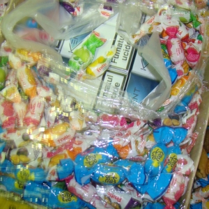 Audi ticsit cu ţigări de contrabandă