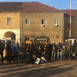 Douăzeci și unu de persoane din Irak, Iran, Siria şi Pakistan, depistate în timp ce intenționau să treacă ilegal frontiera